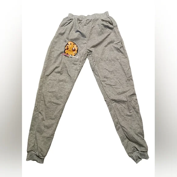 Cookie Swirl C Girls Merch Set - Picture 4 of 4